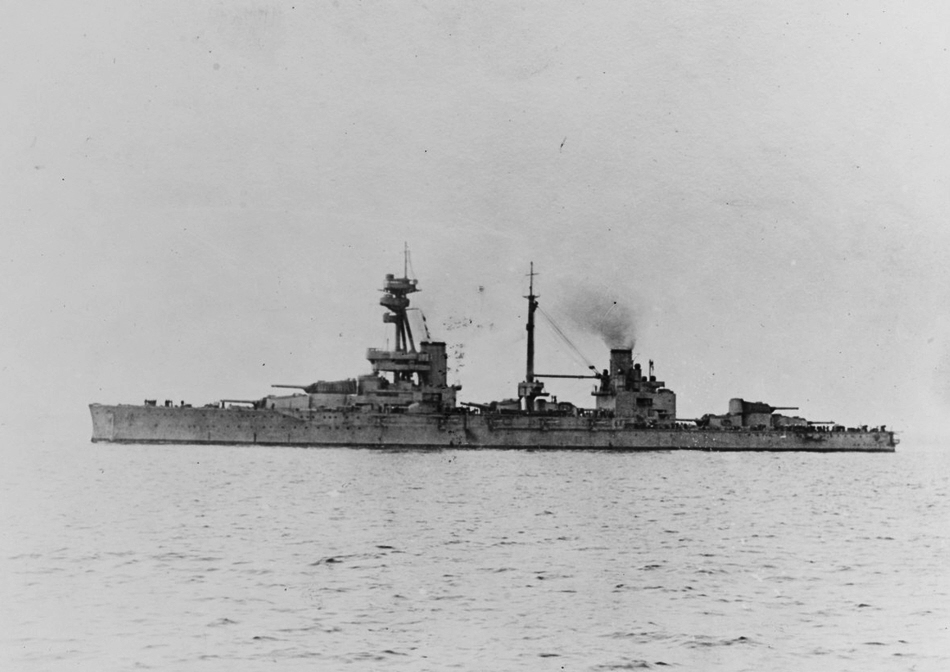Side view of HMS Agincourt 