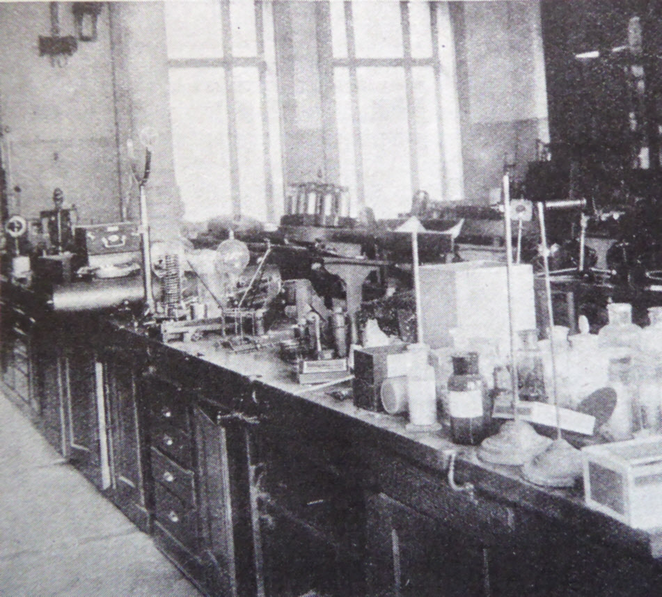 Instruments left by Germans, Ecole Militaire at Brussels, 1918 