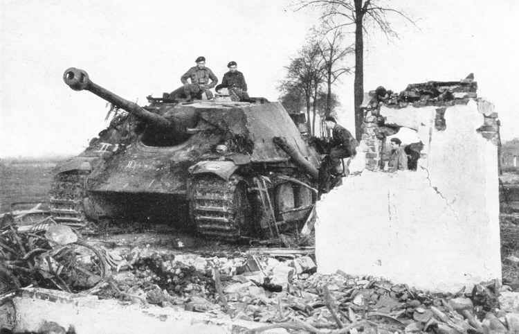 Jagdpanther knocked out at Langeweg