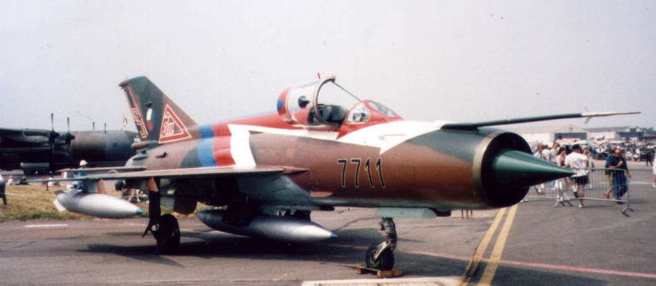 Colourful picture of MIG-21 'Fishbed'