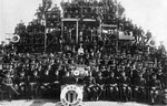 Officers and Crew of USS Des Moines (C-15), c.1917-19 