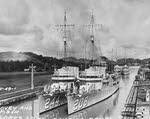USS Williamson (DD-244) and USS Hovey (DD-208), Panama Canal, 1930s 